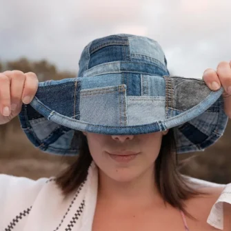 Cr&eacute;ez votre chapeau d&rsquo;&eacute;t&eacute;, &agrave; partir de jeans r&eacute;cup&eacute;r&eacute;s (Journ&eacute;es Europ&eacute;ennes des M&eacute;tiers d&rsquo;Art)