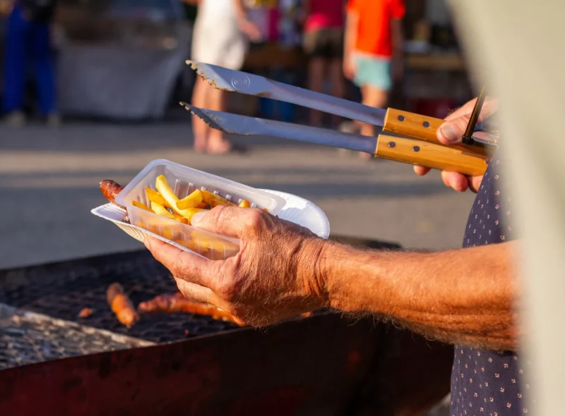 Ouvrir dans la galerie: Frites-saucisses : what else ? 