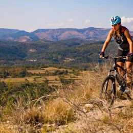 VTT sur les hauteurs de Vesseaux