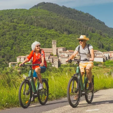 À vélo