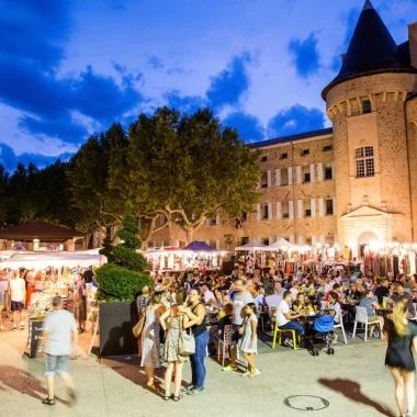 Le marché nocturne d’Aubenas