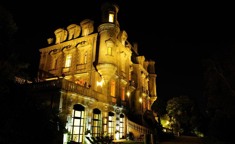 Château Clément, château de nuit